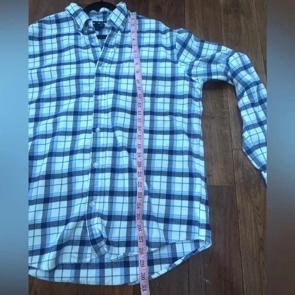 Good used condition flannel button up. Sz l
